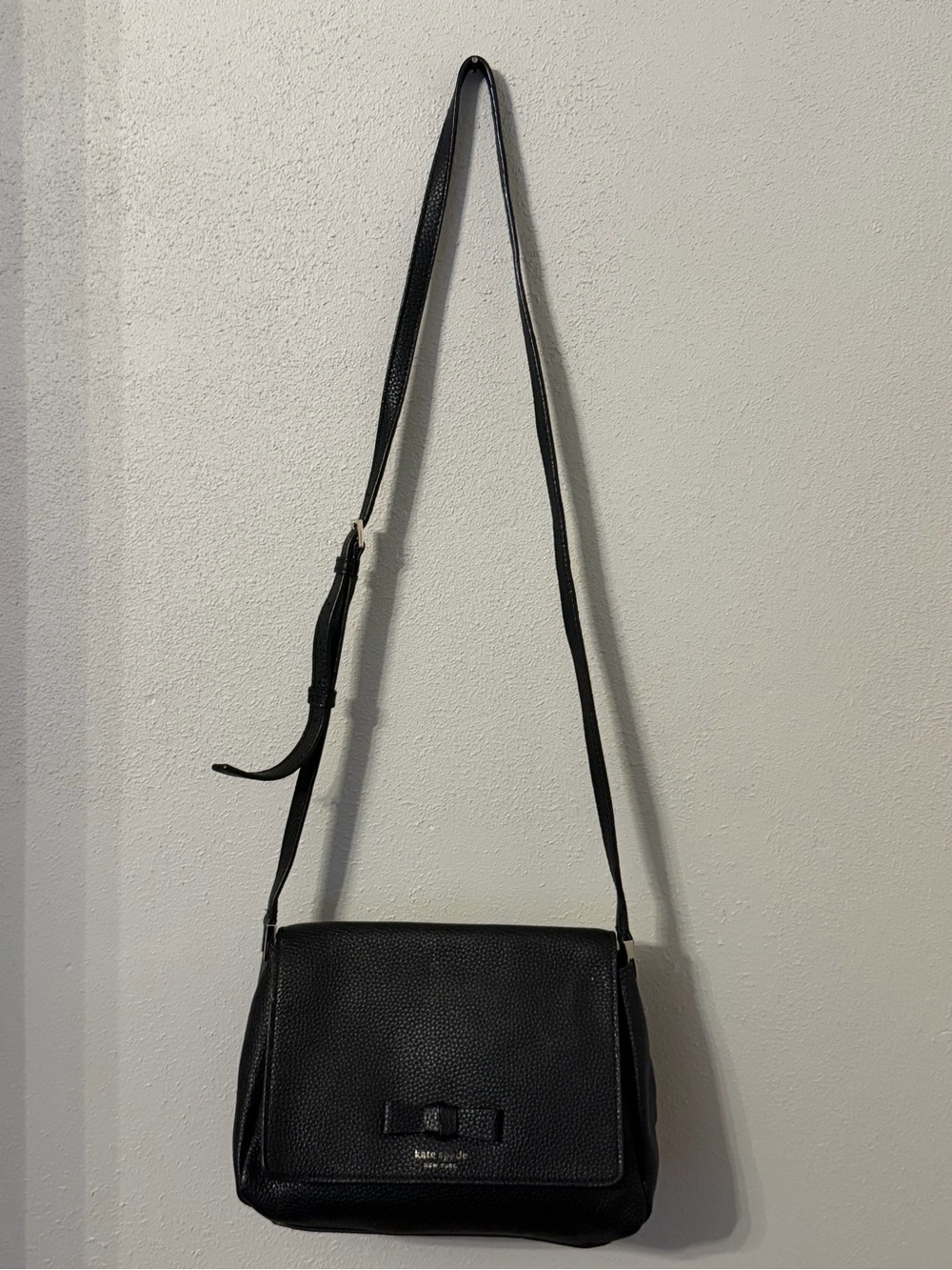 kate spade new york Black Pershing St. Avva Crossbody Pebbled Leather